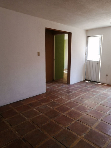 Imagen 4 de 8 de Casa De 4 Hab. A Unas Cuadras Del Tec De Monterrey