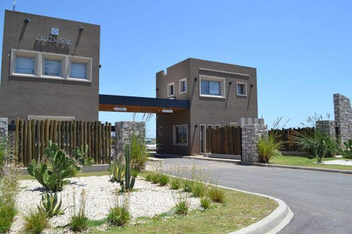 Imagen 2 de 10 de Terreno - Oportunidad! Excelente Lote De 809 M2 En Cruz Del Sur