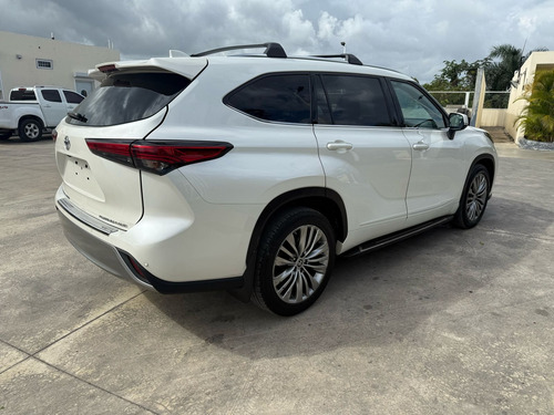 Toyota Higlander Platinum 2021 Clean