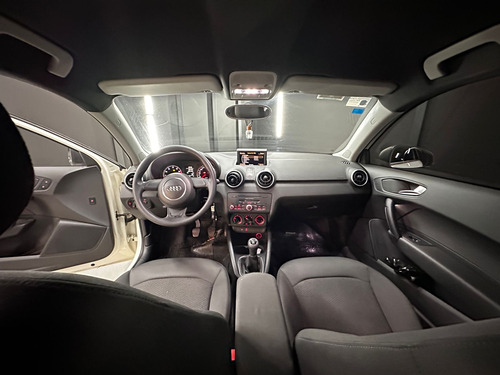 Audi A1 1.2 T ATTRACTION L11