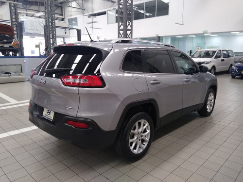 Imagen 6 de 15 de Jeep Cherokee 2014 2.4 Latitude At