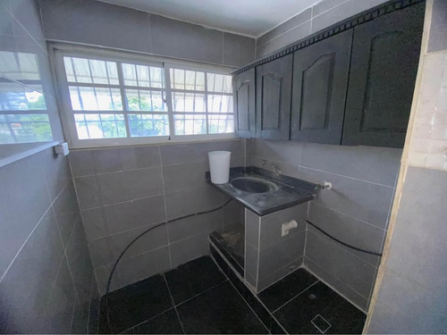 Apartamento En Venta 3er Piso Super Amplio Disponible En Alma Rosa Ii, Santo Domingo Este
