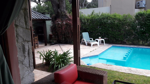 Imagen 24 de 30 de Chalet En Venta. 3 Amb. 2 Dor. 600 M2. 140 M2 Cub