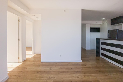 Imagen 9 de 23 de Venta Apartamento 2 Dormitorios En Centro - Nostrum Bay - Piso 21 - Cochera - Equipado! Con Renta