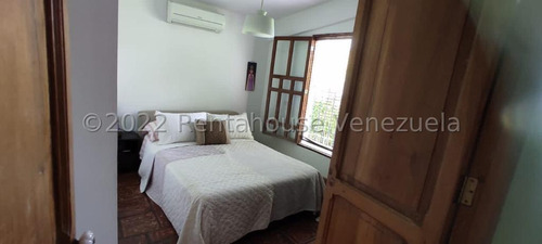 Excelente Casa Muy Bien Distribuida En Venta En El Hatillo Con Clima De Ensueño. Gi