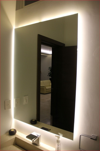 Imagen 4 de 10 de Espejo Con Luz Led 60 X 80 Para Baño Accesorios Caba