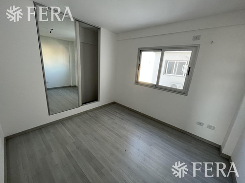 Venta De Departamento De 2 Ambientes Con Balcón En Wilde
