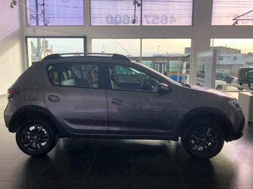 Imagen 3 de 19 de Renault Sandero Stepway Intense 1.6 - Ar