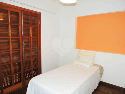 Imagem 16 de 19 de Casa Térrea Reformada! 3 Dormitórios E 2 Vagas - Reo217090