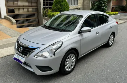 Nissan Versa 2017 Automatico Y Con Boton De Encendido