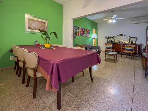 Imagen 13 de 27 de Casa De Pasillo Con 2 Dormitorios Y Patio En Barrio Lourdes