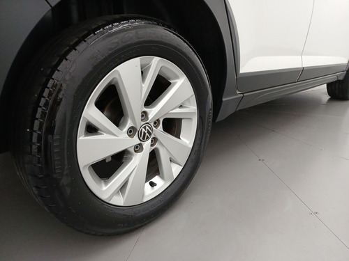 Volkswagen Nivus 1.0 200 TSI TOTAL FLEX COMFORTLINE AUTOMÁTICO