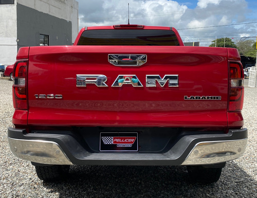 RAM Ram 1200 2.4T Laramie Crew Cab 4Wd At