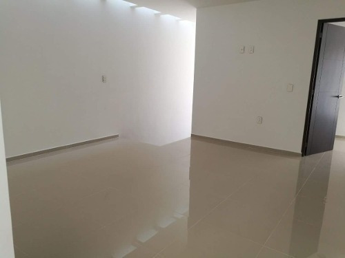 Imagen 14 de 14 de Casa Con Alberca Propia En Cumbres Del Lago, Terraza, 3 Recs