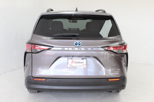 Imagen 13 de 15 de Toyota Sienna Hibrida Xle Tela