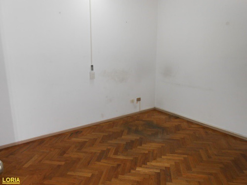 Oficina En Venta - Oportunidad - Excelente Ubicacion.-
