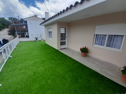 Dos Departamentos Amueblados Recién Remodelados, Con Pileta Y Terraza. Ideal Inversor O Vivienda