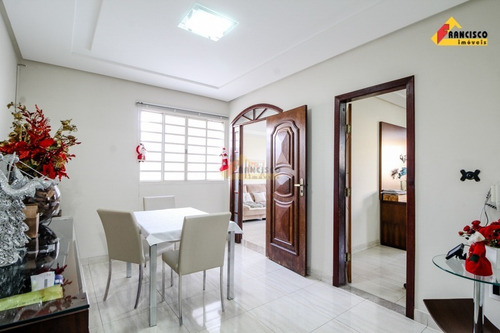 Imagem 4 de 28 de Casa À Venda, 8 Quartos, 1 Suíte, 6 Vagas, São Sebastião - Divinópolis/mg - 45534
