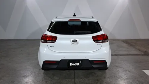 Kia Rio 1.6 EX AUTO