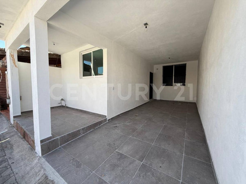 Casa En Renta En Paseo De Las Rosas En Vista Bugambilias Villa De Alvarez