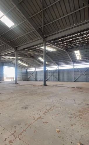 Centro Logístico Con Arriendo De Bodegas Y Almacen...