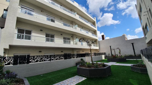 Excelente Departamento De 3 Ambientes A La Venta Lyon En Adrogué