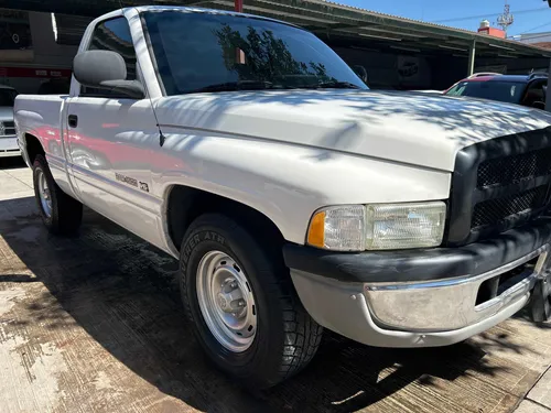Dodge Ram 1500 Pickup Custom Mt