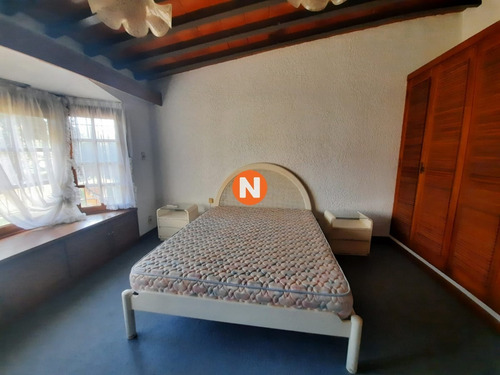 Casa En Venta, Mansa, Punta Del Este, 4 Dormitorios.- Ref: 210001