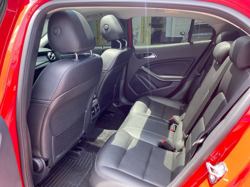 Mercedes-Benz Clase GLA 1.6 Turbo