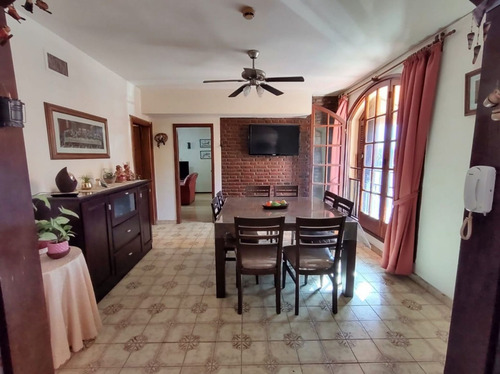 Imagen 13 de 30 de Casa En Av. Argentino Valle - Villa Elvina- S.rosa