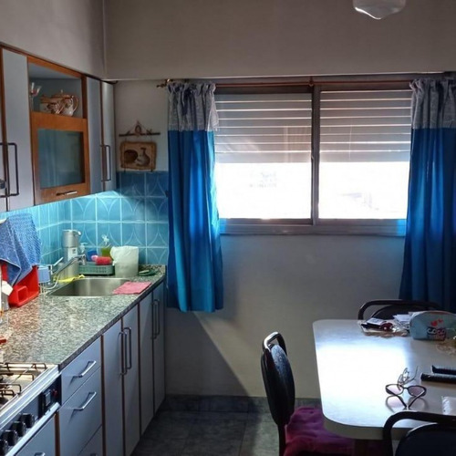 Imagen 25 de 29 de Venta Directa Importante Local En Pb Y Vivienda En 1ºp. S/ H Yrigoyen 9700