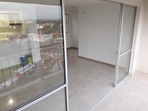 Imagen 4 de 17 de Apartamento En Arriendo En Cali Urbanización La Flora