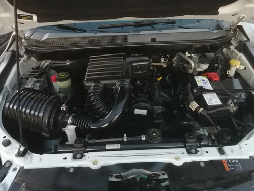 Imagem 12 de 13 de Chevrolet S10 Cab. Dupla Lt 4x2 2.4 Flex Mt 2014