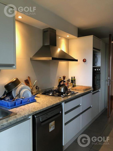 Vendo O Alquilo Apartamento De 3 Dormitorios Con 2 Garajes, Área De Playroom Exclusiva, Carrasco
