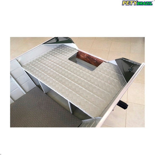 Barco Pety Brasil 600 Master