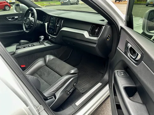 Volvo XC60 2.0 T5 Awd R-design