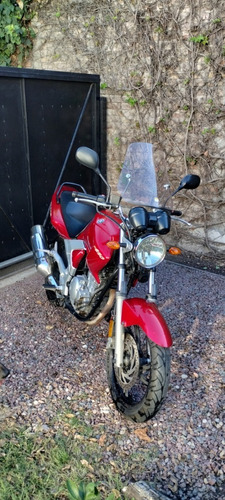 Imagen 4 de 5 de Yamaha Fazer 250 2010