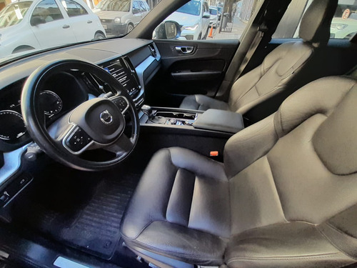 Volvo XC60 2.0t T5 Momentum Awd