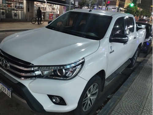 Toyota Hilux 2.8 Cd Srx 177cv 4x4 At