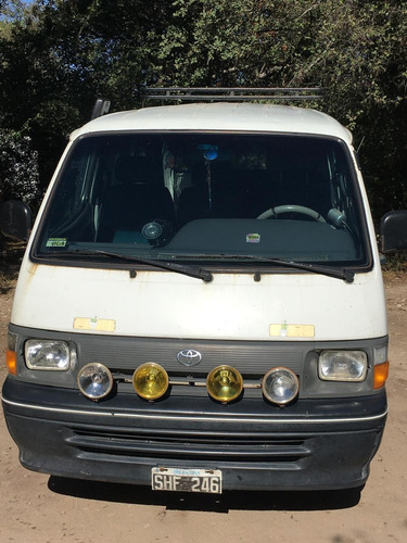Toyota Hiace 2.4 Hiace 15 Pas