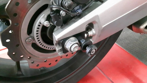 Imagem 3 de 3 de Motostyle Slider De Balança Traseiro Pro Series 8mm