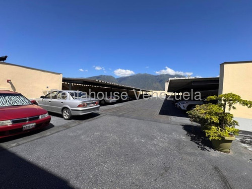 Practico Apartamento En Alquiler En Colinas De Bello Monte, 25-23641