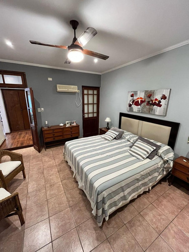 Impecable Casa Centrica De 3 Dormitorios En Venta