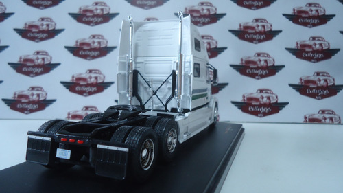 Miniatura De Cavalo Mecânico Volvo Vln 730 F. Grátis Branco (Usado)