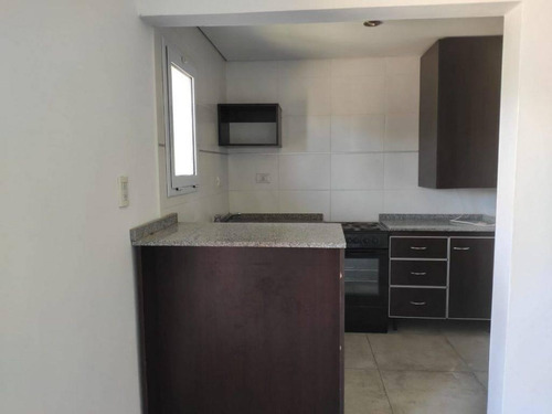 Imagen 4 de 14 de Departamento De 2 Ambientes De 43m2 C/ Cochera - Las Gaviotas | Cod.0426b