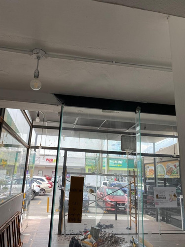 Local Comercial En Renta De 135 M2 En Centrito Valle En San Pedro Garza Garcia