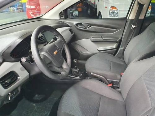 Imagem 8 de 12 de Chevrolet Onix 1.0 Mpfi Joy 8v Flex 4p Manual