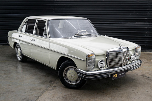 1969 Mercedes Benz 250 W114