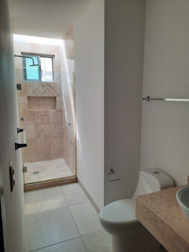 Imagen 7 de 18 de Casa En Renta/venta En Zibata!!!