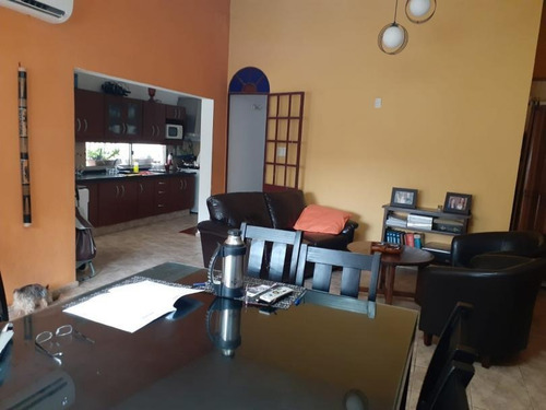Importante Padrón 500 M2. Casa Más Apto.